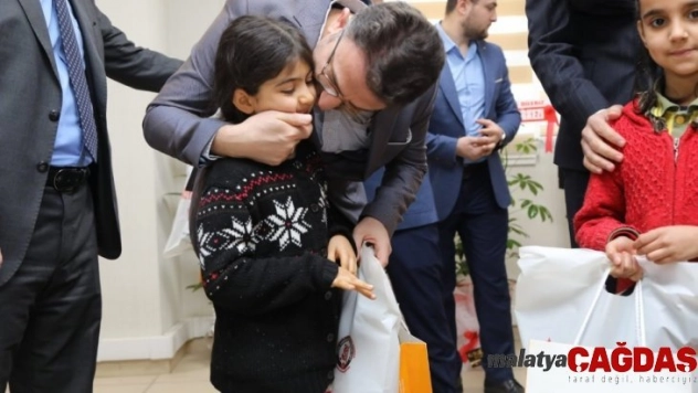 Kızıltepe'de 6 bin öğrenciye giyim yardımı yapıldı