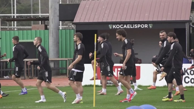 Kocaelispor, Fenerbahçe maçı hazırlıklarına başladı