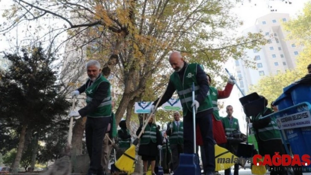 Kocasinan Belediyesi topladığı çöpleri ekonomik değere dönüştürüyor