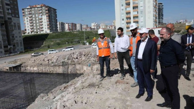 Kocasinan'da 24 derslikli ve 6 ek ders sınıflı lisenin temeli atıldı