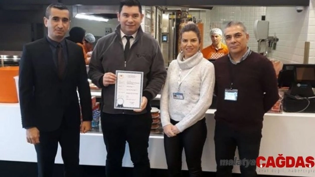 Köfteci Yusuf 100. işletme belgesini aldı