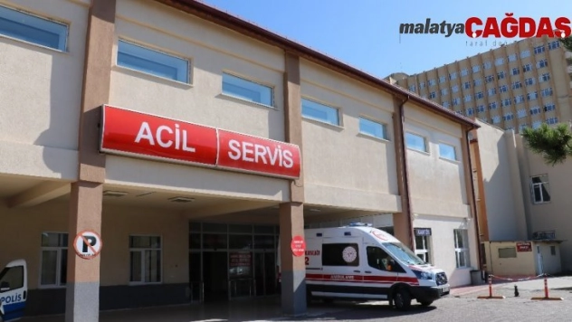 Komşusu tarafından 11 yerinden bıçaklanan şahıs hayatını kaybetti