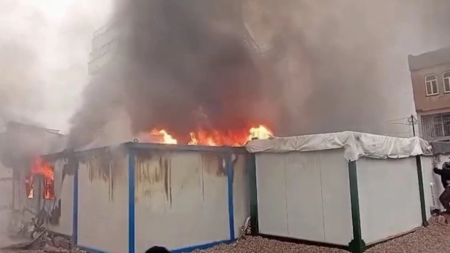 Konteynerde çıkan yangın korkuttu