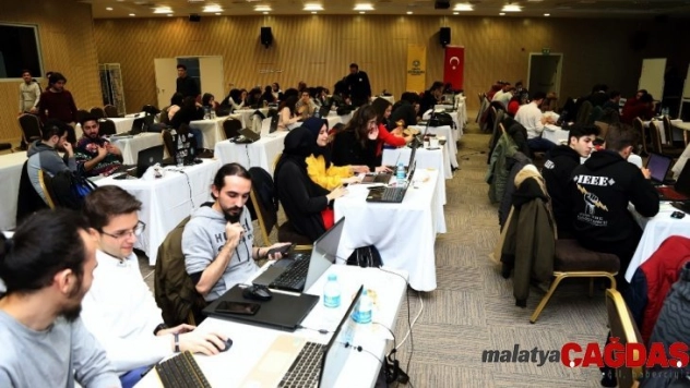 Konya Bilim Merkezinde 'Akıllı Şehir Hackathon' etkinliği yapıldı