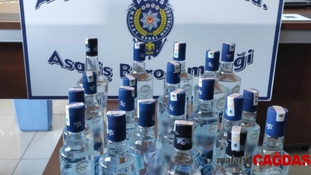 Konya'da 20 şişe kaçak içki ele geçirildi