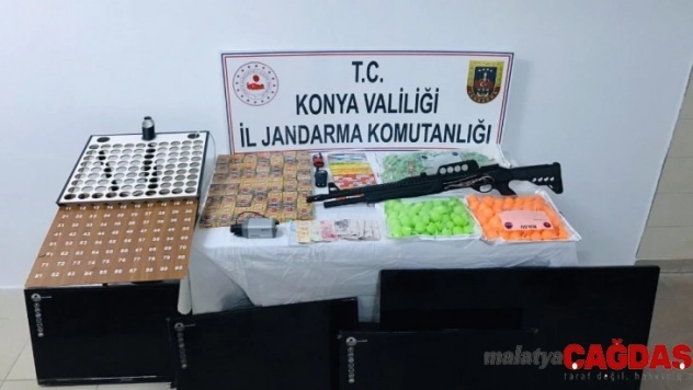 Konya'da jandarmadan kumar operasyonu: 2 gözaltı