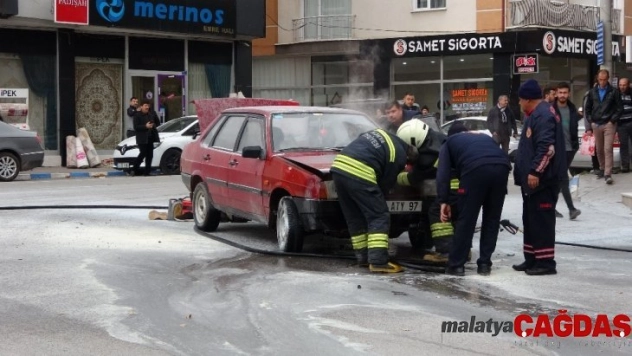 Konya'da seyir halindeki otomobil yandı