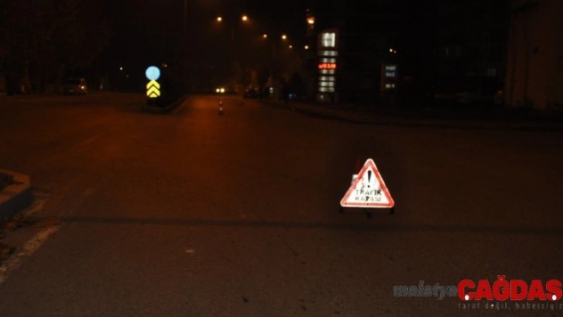 Konya'da uygulama yapan polise otomobil çarptı