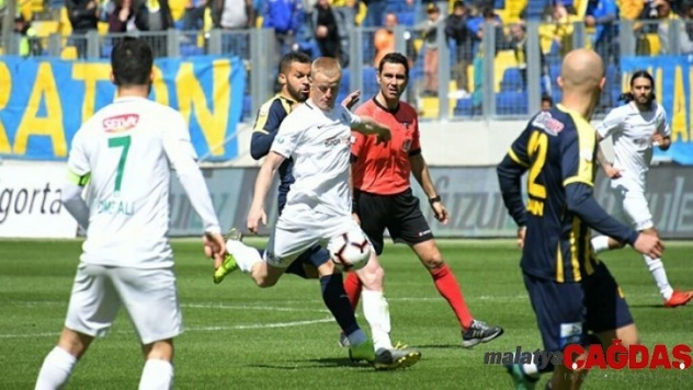 Konyaspor'da 2 futbolcu forma giyemeyecek