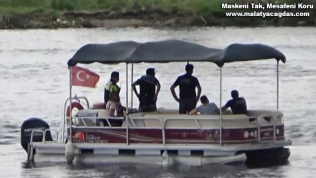 Köprüden atladığı öne sürülen genci arama çalışmaları 8 gündür sürüyor