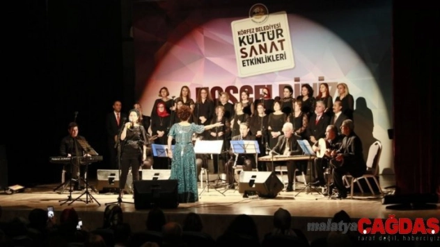 Körfez'de türkü rüzgarı esti