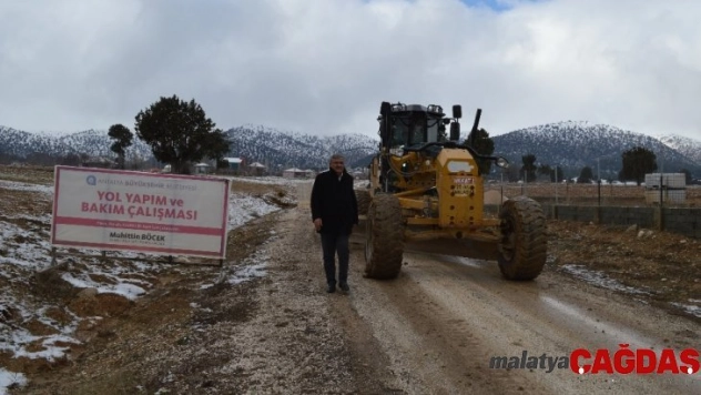 Korkuteli grup yollarında bakım onarım sürüyor