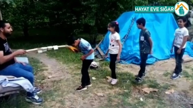 Korona bayramda el öpmeye engel olamadı