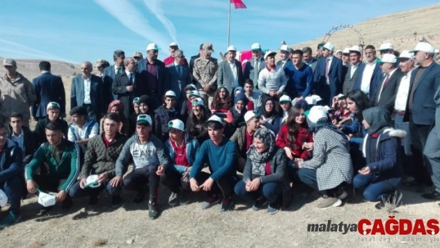 Kovancılar'da 5 bin fidan toprakla buluştu