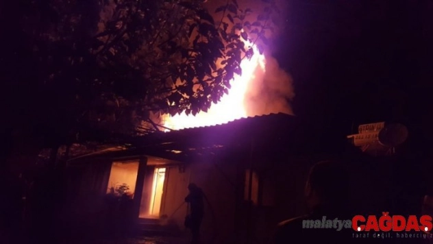 Köyceğiz'de ev yangını