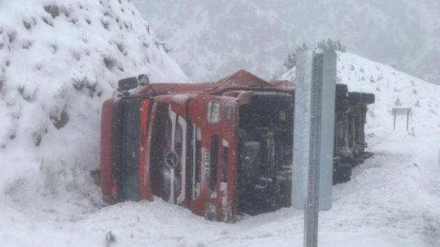Koyulhisar'da trafik kazası:1 yaralı