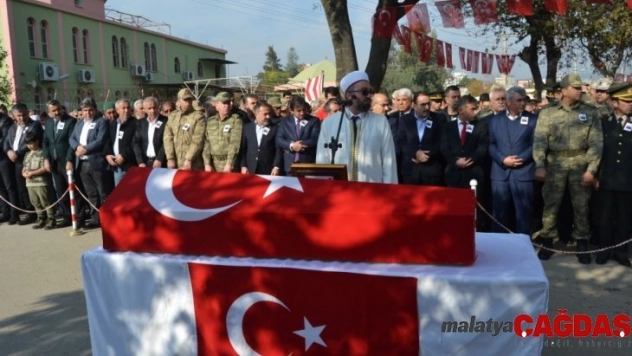 Kozan şehidi son yolculuğuna uğurlandı