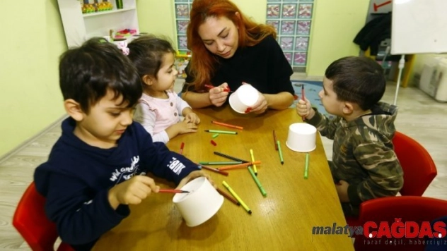Kreş öğrencileri robot yaparak bilimi keşfediyor