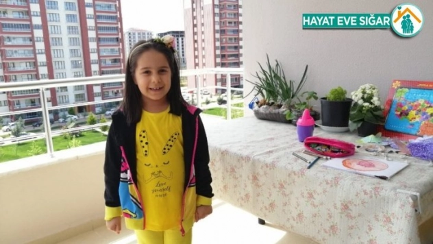 Küçük Cansu'dan videolu 'evde kal' mesajı