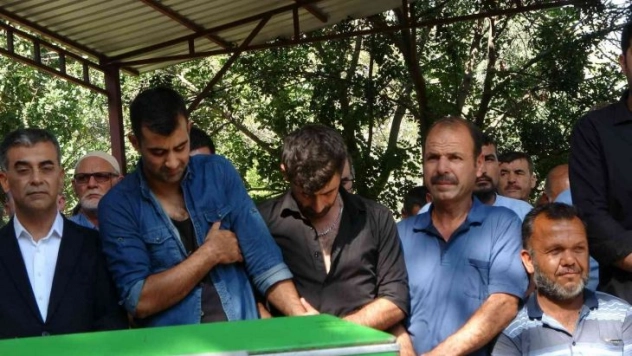 Küçük Nazgül toprağa verildi