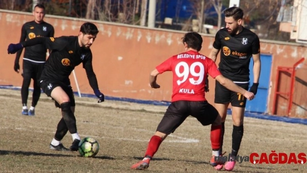 Kulaspor evinde lidere teslim