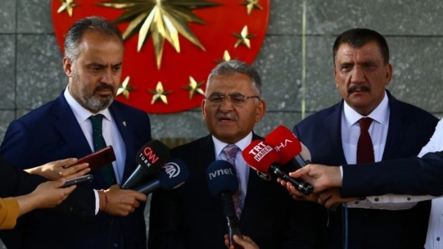 Külliye'deki toplantıya ilişkin belediye başkanlarından açıklama