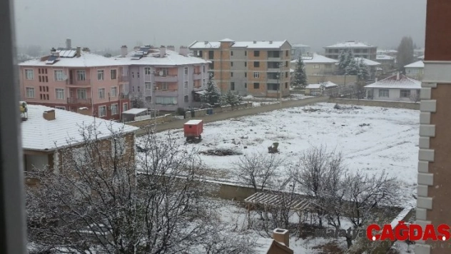 Kulu'ya mevsimin ilk karı yağdı