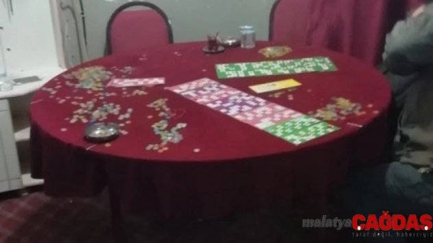 Kumar oynayanlar yakalandı