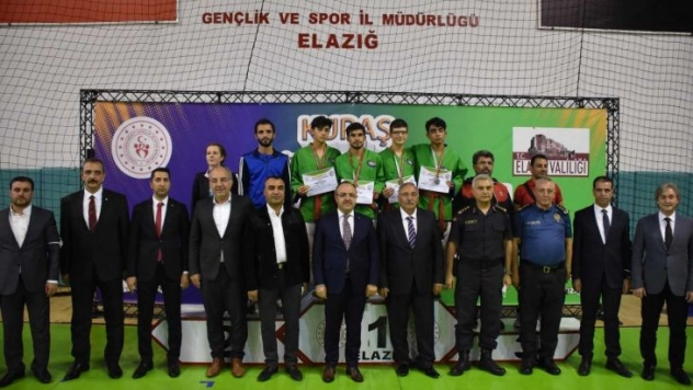 Kuraş Türkiye Şampiyonası Elazığ'da başladı