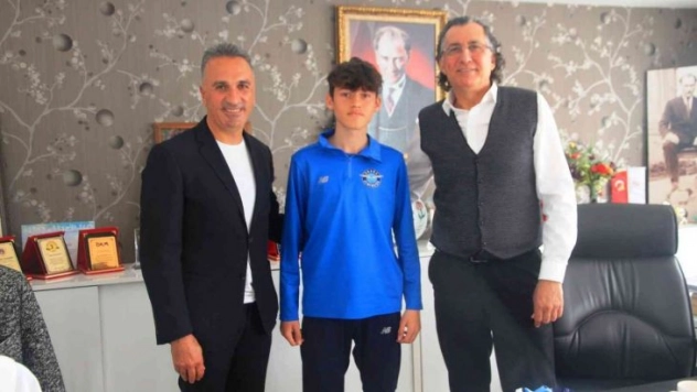 Kürşat Adana Demirspor'da