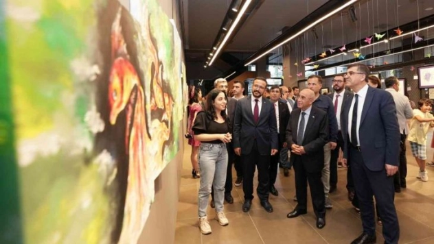 Kursiyerlerin sanat eserleri görücüye çıktı