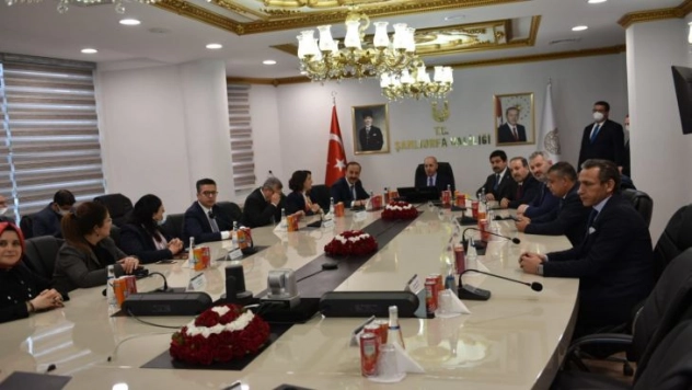 Kurtulmuş'a Şanlıurfa'daki projeler tanıtıldı