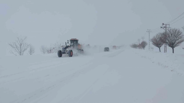 Kurubaş Geçidi ulaşıma açıldı