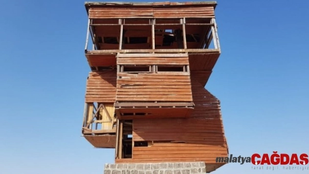 Kuş Gözetleme Kulesi Tadilat Bekliyor