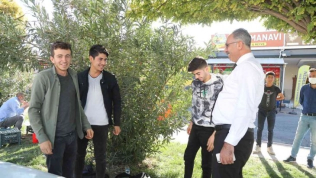Kuş, talepleri sahada dinlemeye devam ediyor
