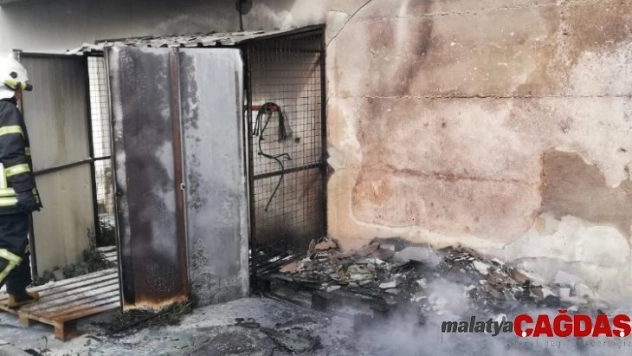 Kuşadası'nda kız öğrenci yurdunda çıkan yangın korkuttu