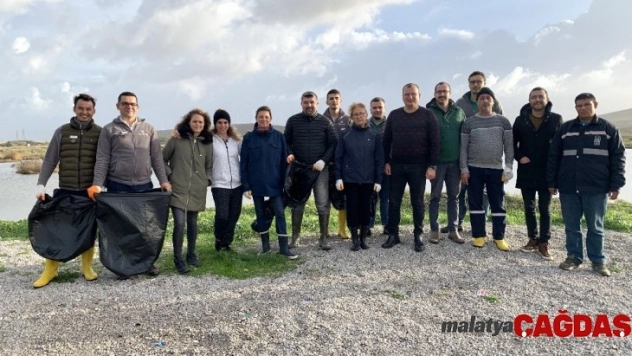 Kuşların Alaçatı'daki yaşam alanı temizlendi