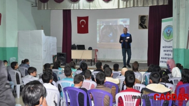 Kütahya AFAD'tan ortaokul öğrencilerine 'Afete Hazır Okul' eğitimi