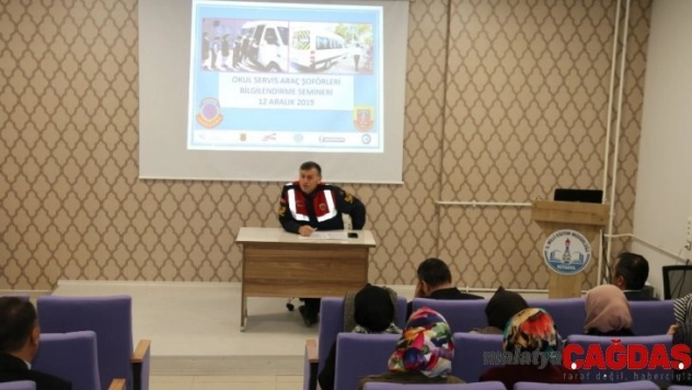Kütahya'da öğrenci servis şoförlerine ve rehber personele eğitim