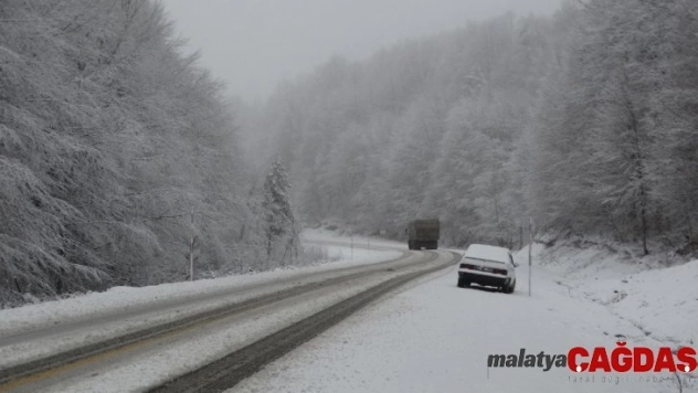 Kütahya Domaniç'te kar yağışı