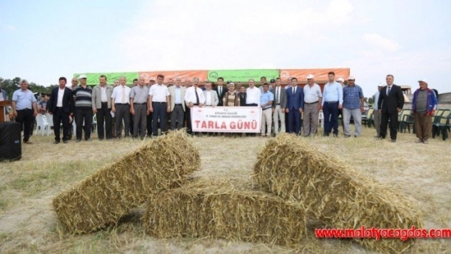 Kütahya İl Özel idaresi üreticinin yanında