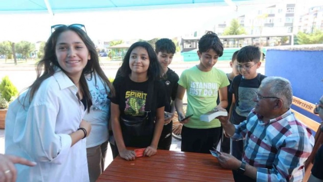 Kütüphaneler 1 hafta ücretsiz