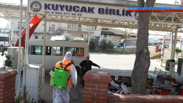 Kuyucak'ta ortak yaşam alanları dezenfekte edildi