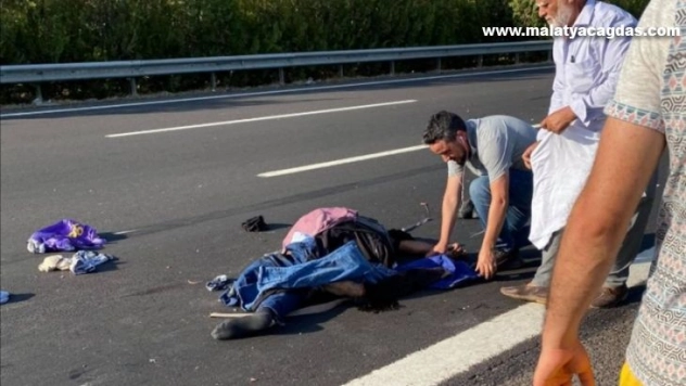 Lastik değiştirirken tırın çarptığı sürücü öldü