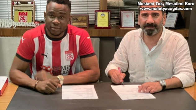 Leke Samson James resmen Sivasspor'da