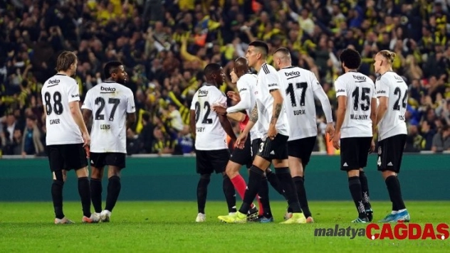 Lens cezalı duruma düştü