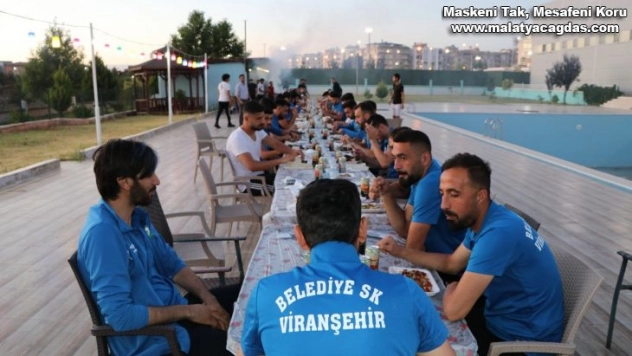 Maç öncesi moral yemeği