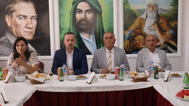 Maginder'den Zeynel Abidin Türbesine Ziyaret