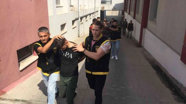 Mahallede çıkan kavga polisi alarma geçirdi