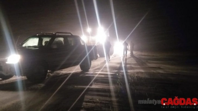 Mahsur kalan köylüler kurtarıldı